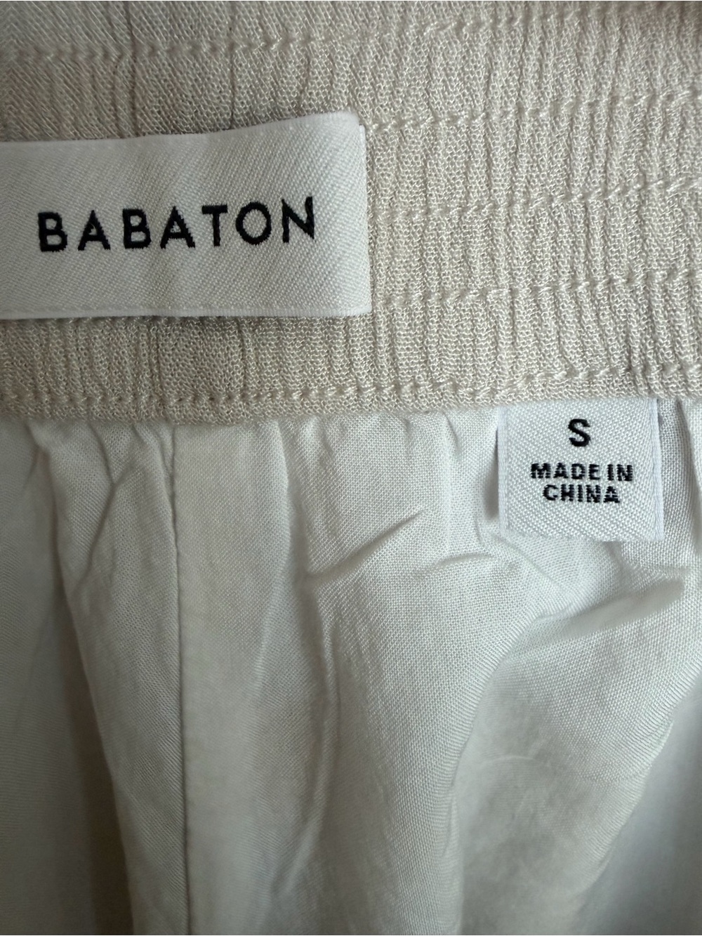 Aritzia Babaton ECOVERO™ Relaxed Straight-Leg Pants - Cream/Ivory - Size Small - Picture 7 of 16